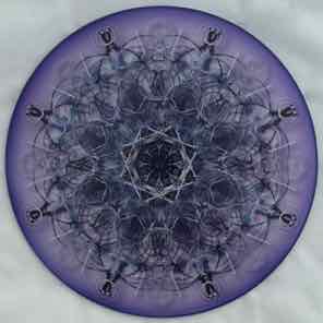 12 INCH ROUND GLASS
TRIVET DEEP
PURPLE 1