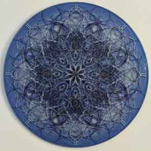 8 INCH ROUND GLASS
TRIVET
CRYSTAL BLUE 2