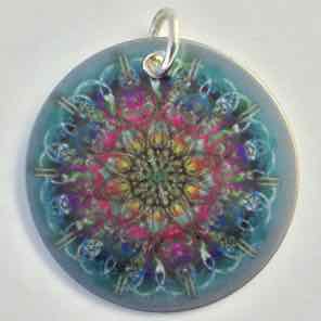 1 INCH METAL CHARM MULTI 7 GREEN